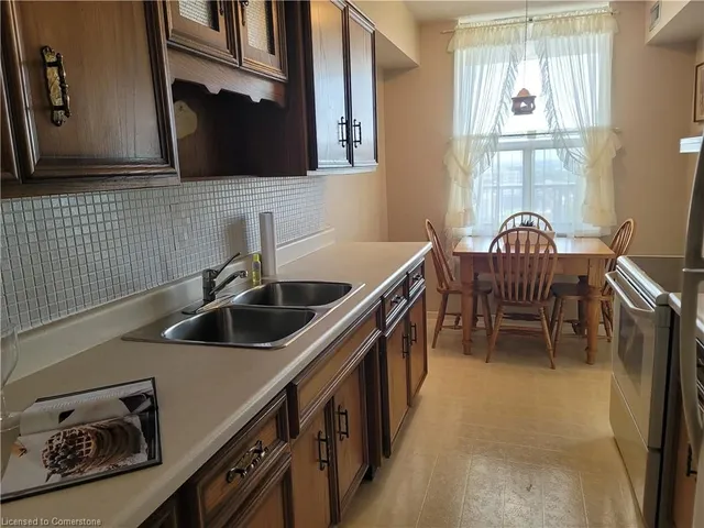 Additional image 12 of 81 Church St Unit 1602