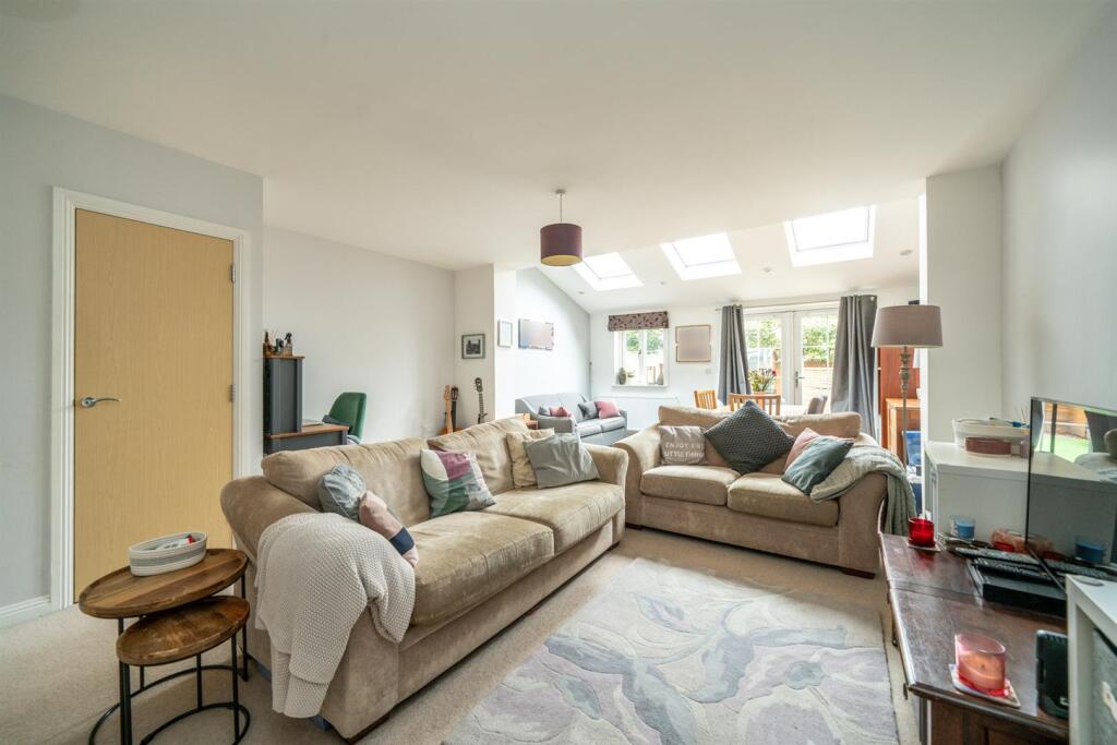 Additional image 23 of Page Place, Frogmore, St. Albans