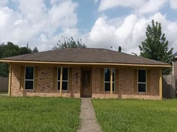 10827 Sageriver Dr, Houston, TX 77089