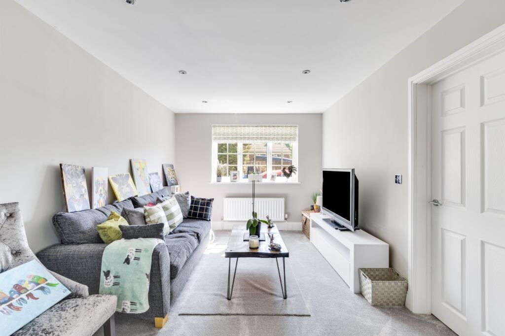 Additional image 16 of Marlborough Close, Oaklands, Welwyn, Hertfordshire, AL6