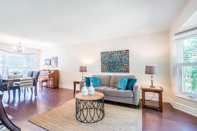 房产图片 6 - 布鲁姆斯伯里街12号