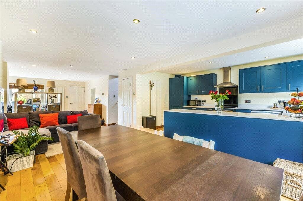 Additional image 6 of Welbeck Rise, Harpenden, Hertfordshire, AL5