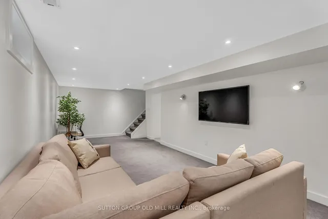 Additional image 31 of 47 Ashfield Dr