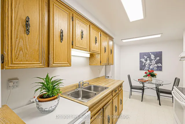 Additional image 22 of 94 Mossbrook Cres