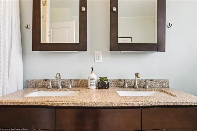 Additional image 20 of 34 Strathcona Cres