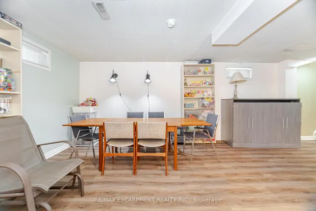 Additional image 36 of 178 Athenia Dr