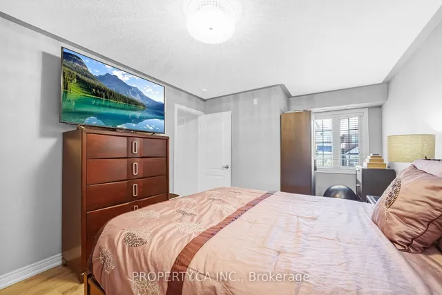 Additional image 19 of 157 Isaac Devins Blvd Unit 6