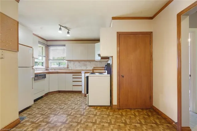 Additional image 12 of 402 East 37th St