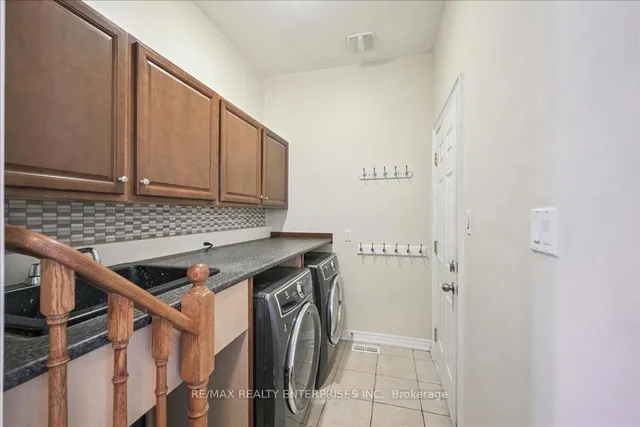 Additional image 12 of 1027 LAIDLAW Dr