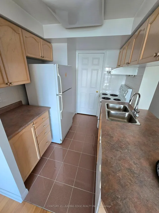 Additional image 9 of 8 Hillcrest Ave Unit 703