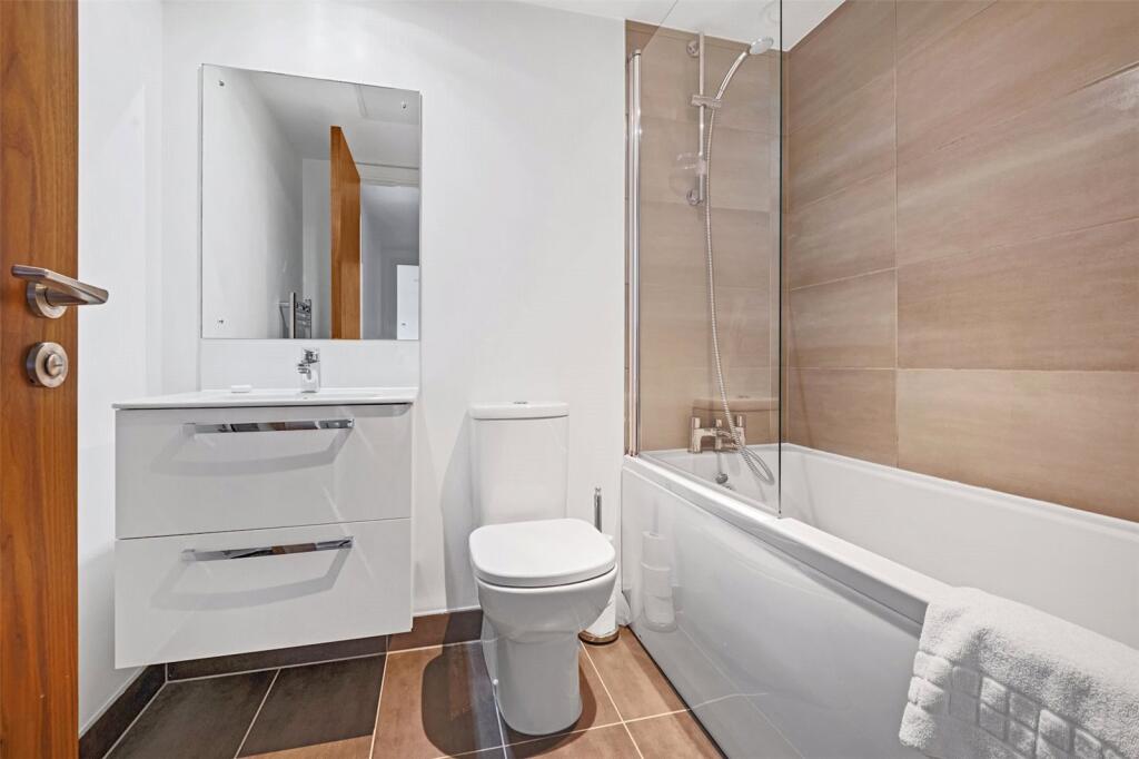 Additional image 6 of Cotton Lofts, Fabrick Square, 1 Lombard St, Birmingham, West Midlands, B12