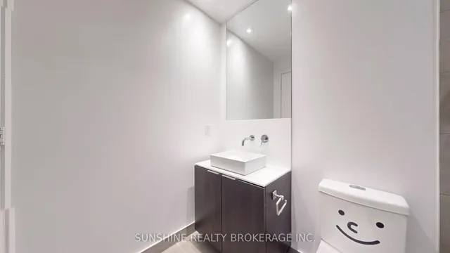 Additional image 34 of 159 Dundas St Unit 4307