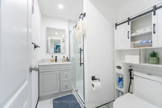 Additional image 39 of 58 Frontenac Cres