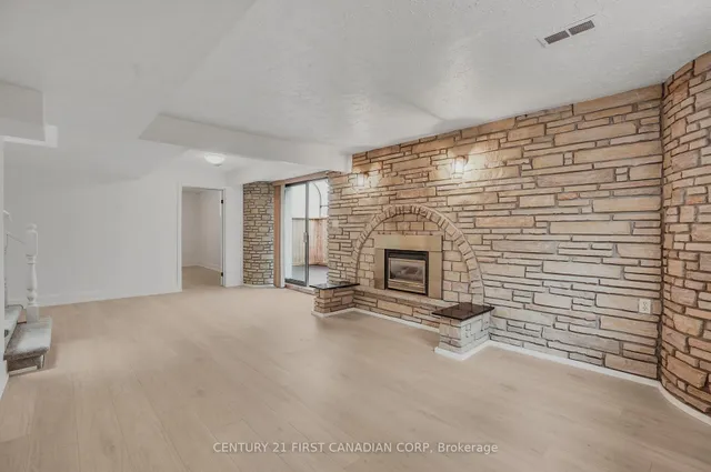 Additional image 34 of 6 Audubon St