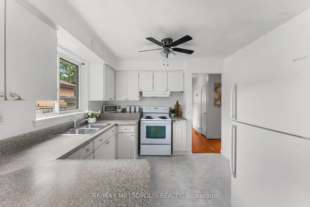 Additional image 13 of 154 Fitzgibbon Ave