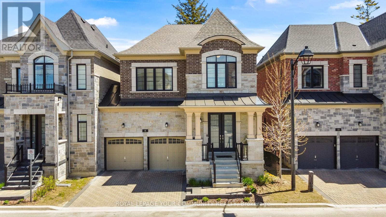 Property image for 8 DUNCOMBE LANE|Richmond Hill (South Richvale), Ontario L4C1C2