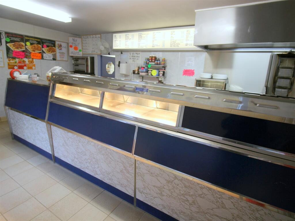 Additional image 2 of DJ's Chippie and 7 Bedroom Flat , Moray