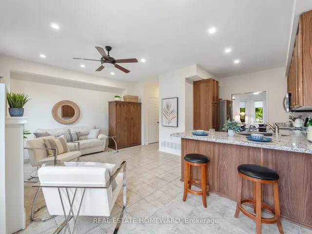 Additional image 8 of 54 Crossovers St