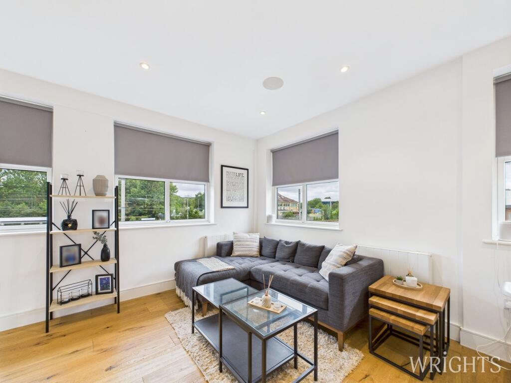 Additional image 17 of Great North Road, Hatfield, AL9