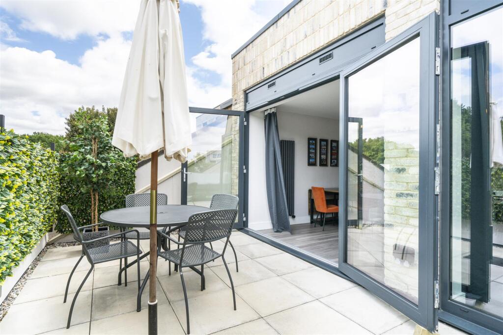 Additional image 14 of Campfield Road, St Albans