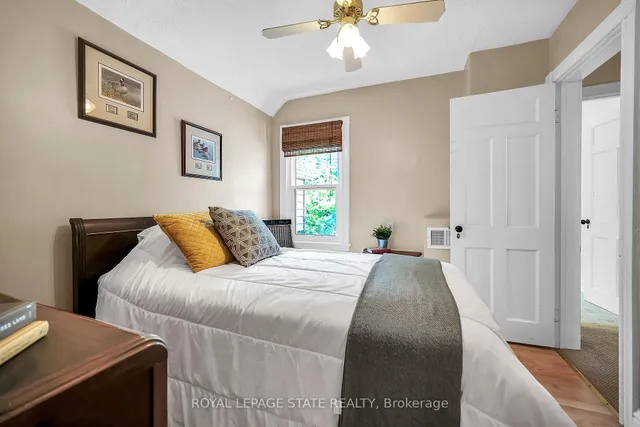 Additional image 17 of 26 Mars Ave