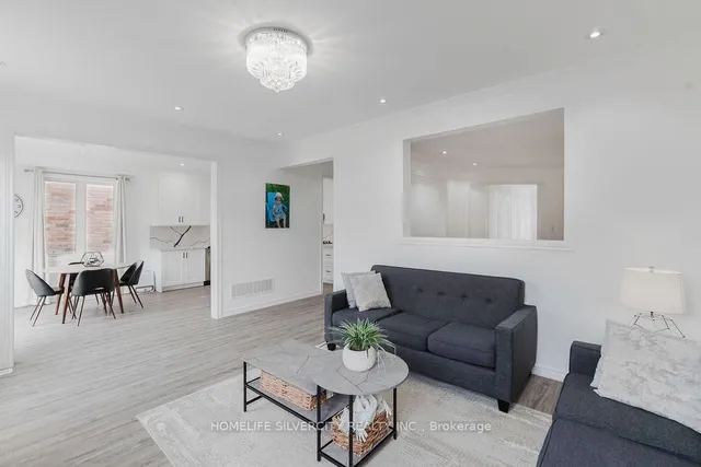 Additional image 18 of 26 Fossil St