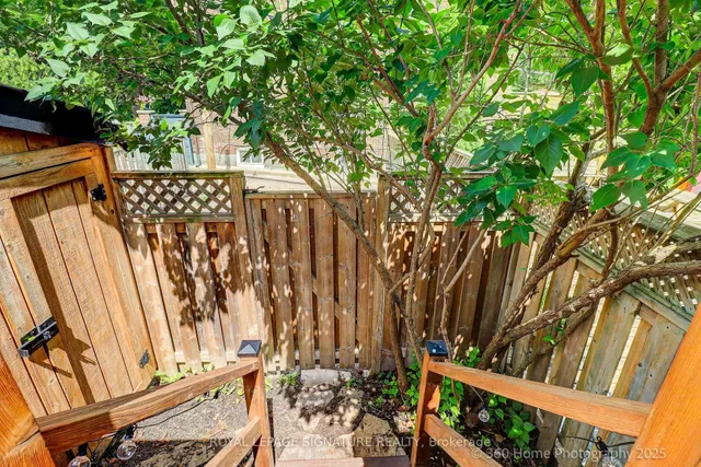 Additional image 19 of 465 Pape Ave