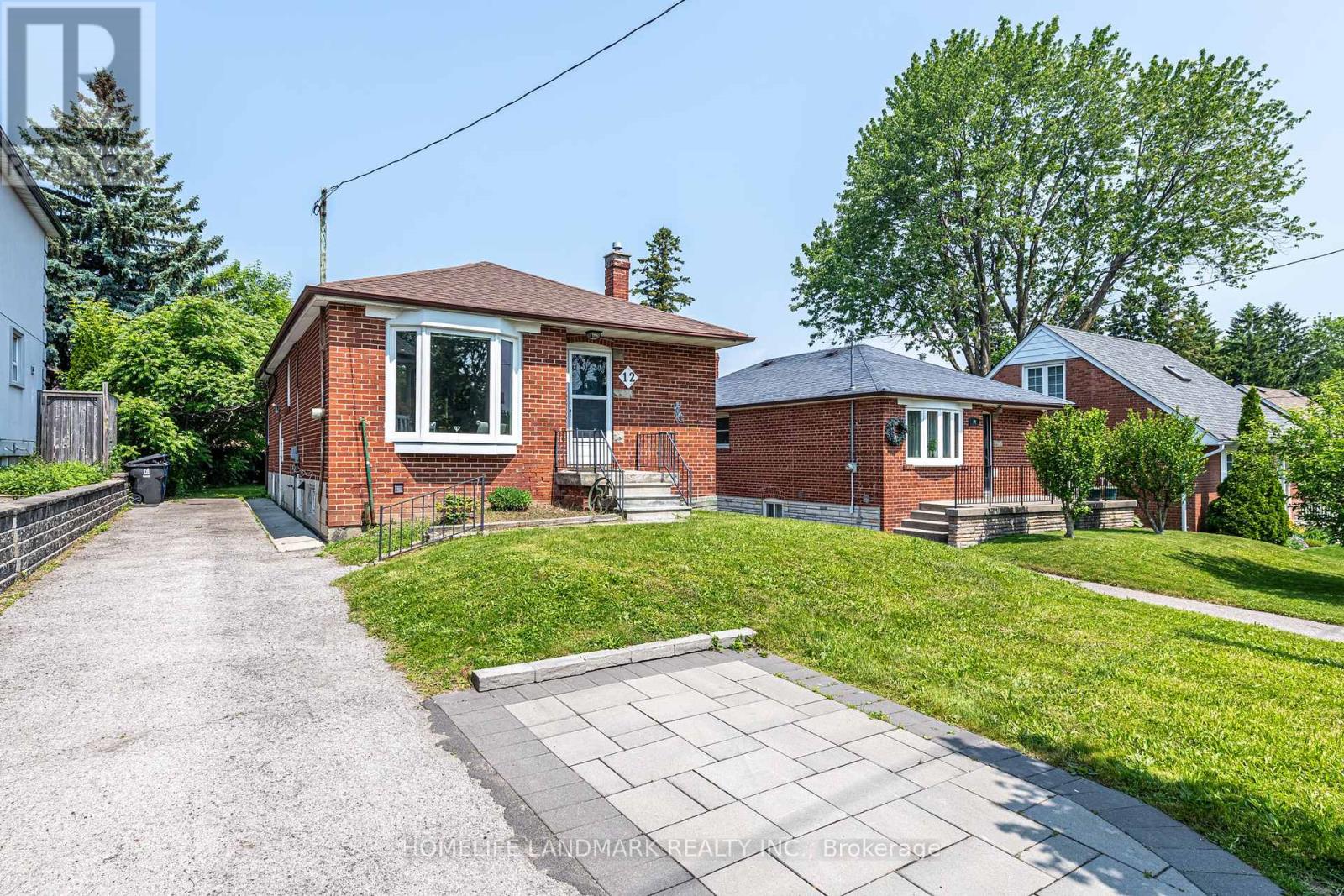 12 BAYARD AVENUE|Toronto (Wexford-Maryvale), Ontario M1R4A3