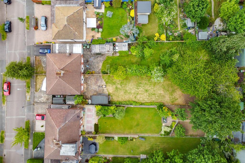 Additional image 13 of Pondfield Crescent, St. Albans, Hertfordshire, AL4