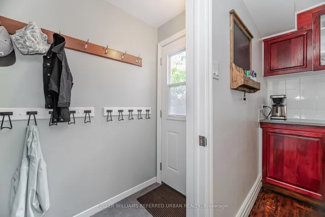 Additional image 32 of 18 Windermere Ave