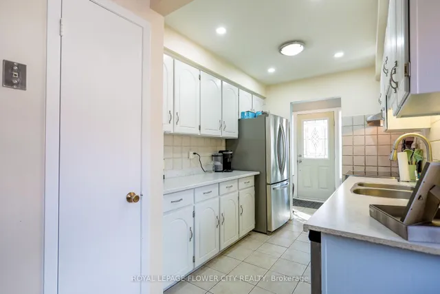 Additional image 10 of 38 Montjoy Cres