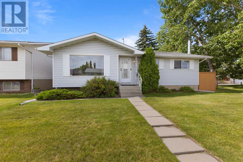 143 Rundleridge Road NE|Calgary, Alberta T1Y2J6