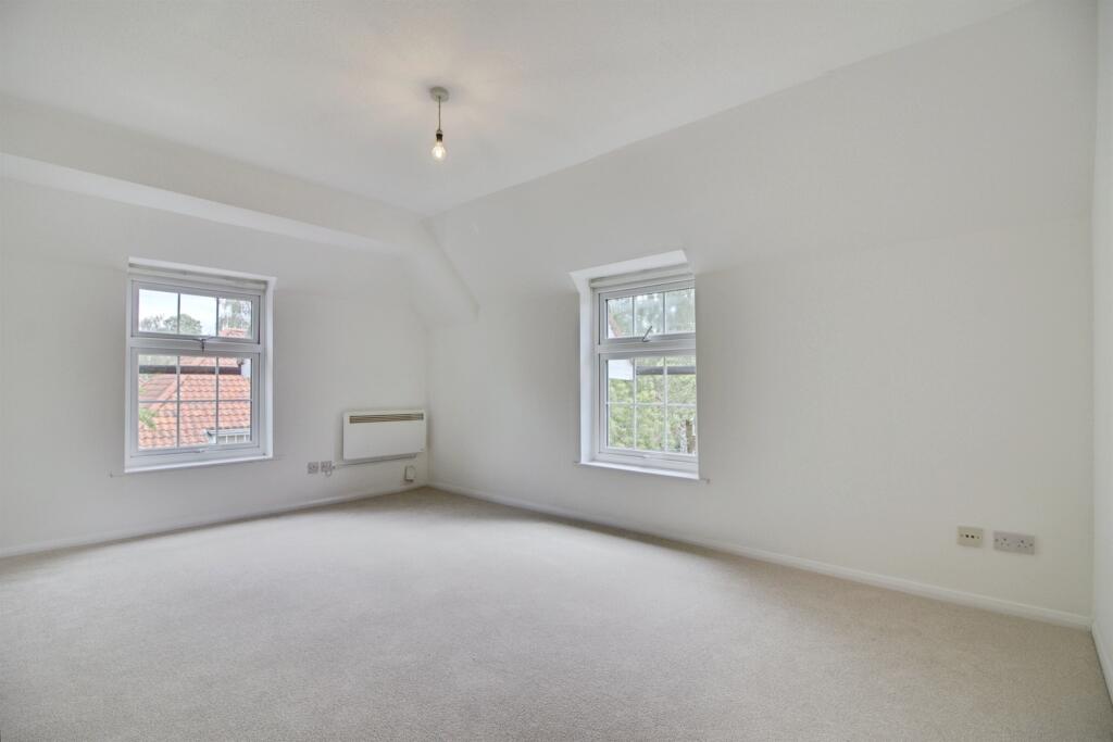 Additional image 2 of The Cloisters, Welwyn Garden City