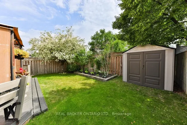 Additional image 27 of 591 Caverhill Cres