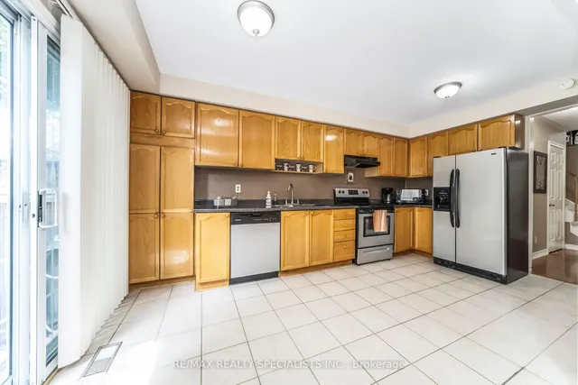 Additional image 11 of 39 Heathcliffe Sq