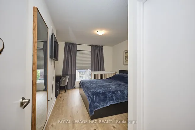 Additional image 14 of 590 North Service Rd Unit 105