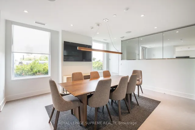 Additional image 36 of 3100 Keele St Unit 925