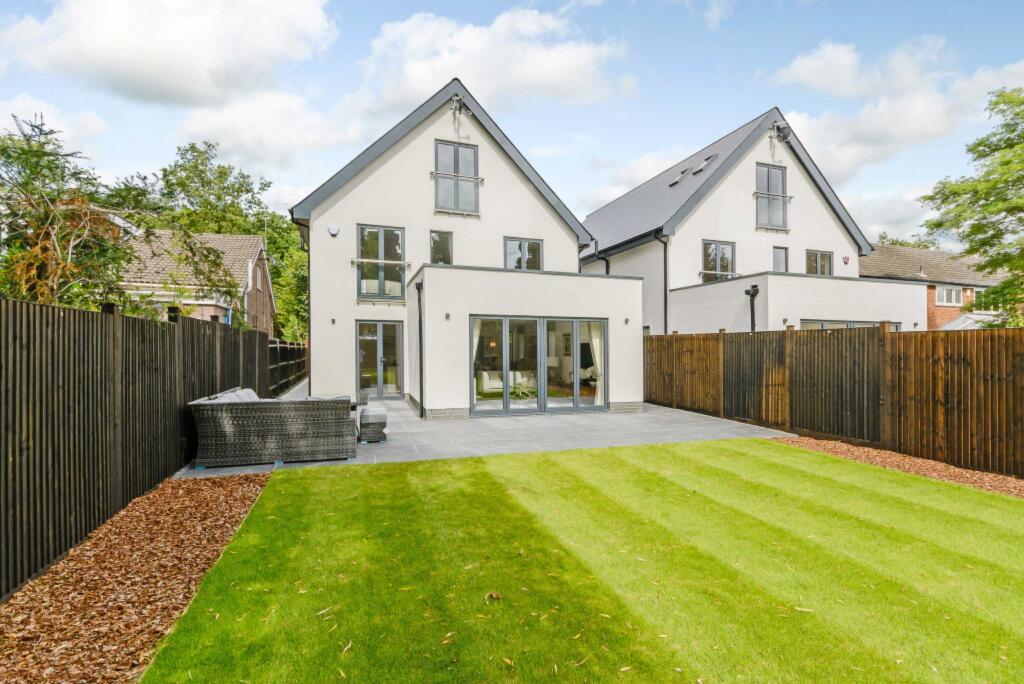 Additional image 12 of Upland Drive, Brookmans Park, Hertfordshire, AL9