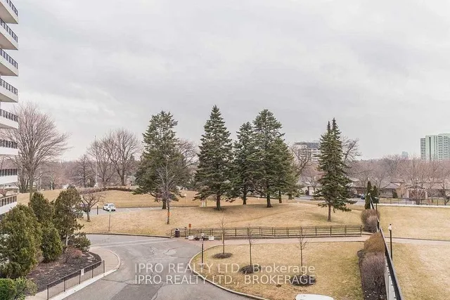 Additional image 35 of 1333 Bloor St Unit 305