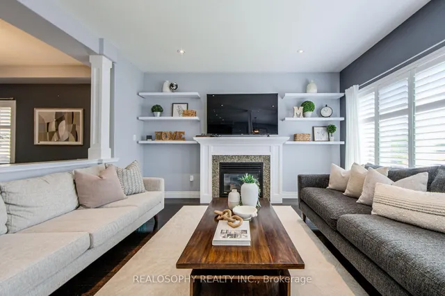 Additional image 14 of 24 Mona Lisa Crt