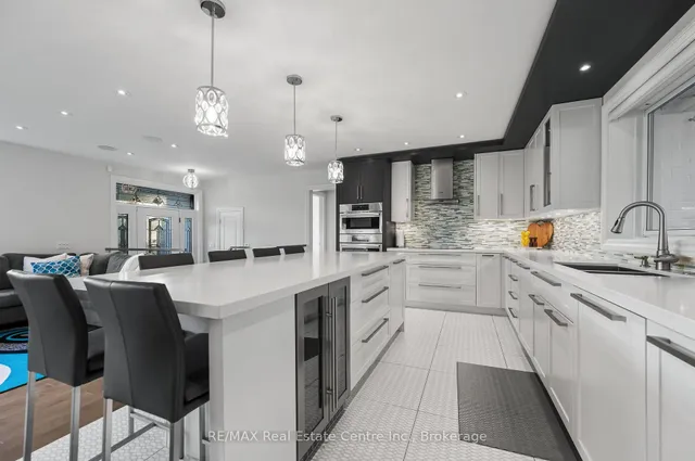 Additional image 12 of 47 Valentine Dr