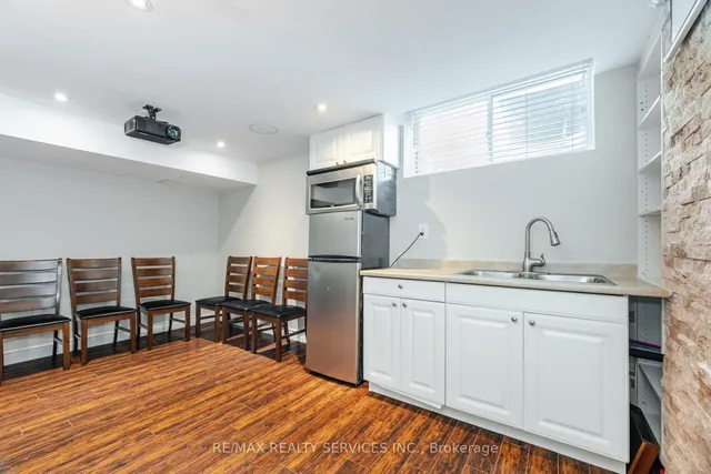 Additional image 40 of 162 Sussexvale Dr