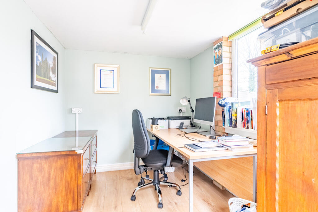 Additional image 19 of Batchwood Drive, St. Albans, Hertfordshire, AL3