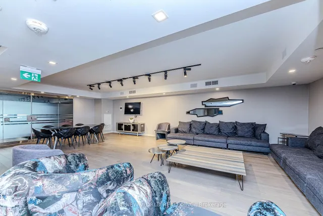 Additional image 42 of 28 Wellesley St Unit 1209