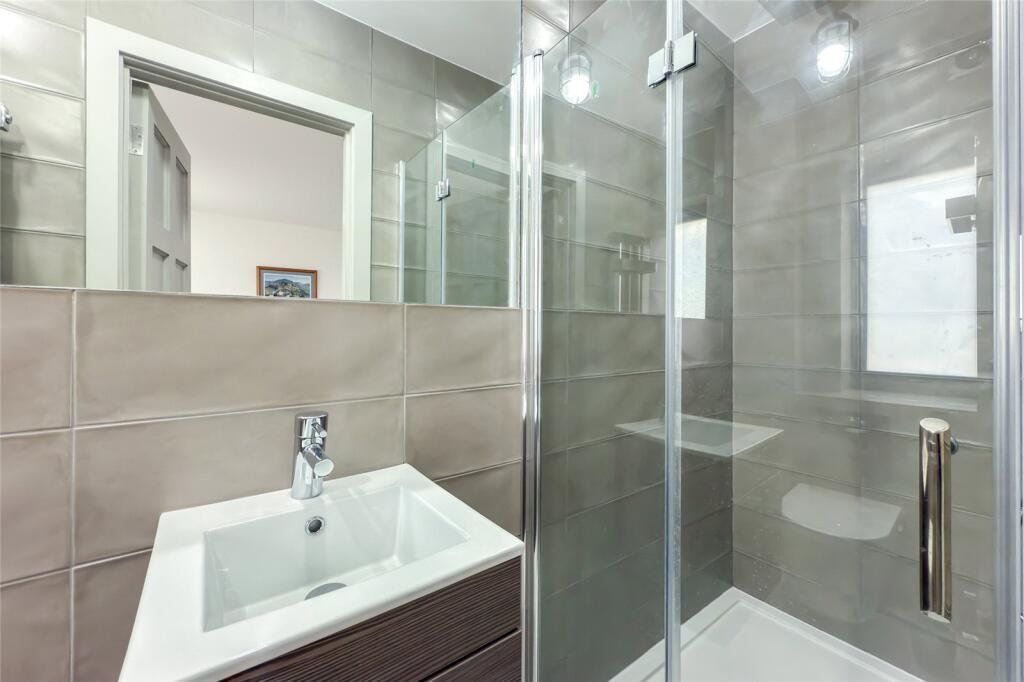 Additional image 21 of Orchard Drive, Park Street, St. Albans, Hertfordshire, AL2