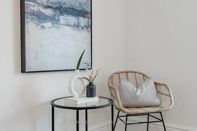 Additional image 30 of 2398 St Clair Ave