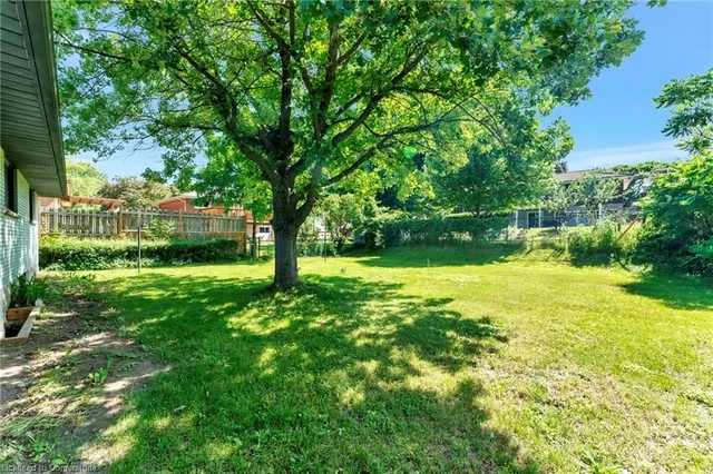 Additional image 32 of 153 Carwood Ave