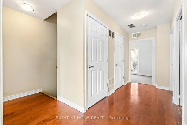 Additional image 20 of 205 Wellesley St Unit 205