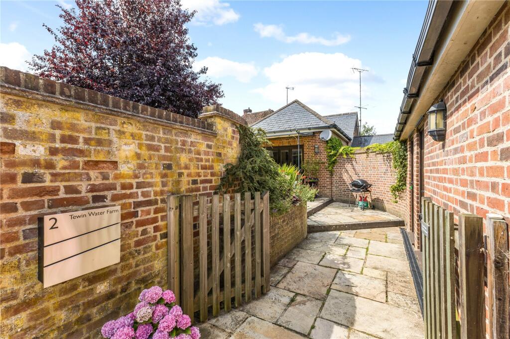 Additional image 19 of Hertford Road, Digswell, Welwyn, Hertfordshire, AL6