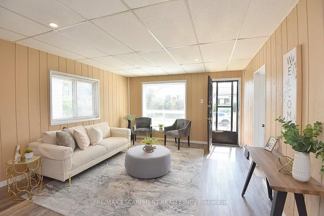 Additional image 2 of 449 Mary St